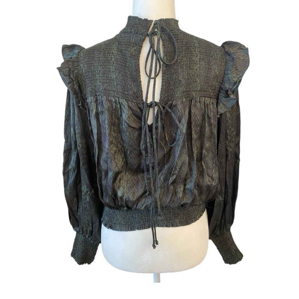 Karlie Womens Green Snakeskin Print Ruffle Blouse - Picture 3 of 7